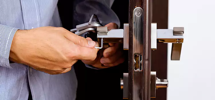 Commercial Door Lock Repair Cloverleaf