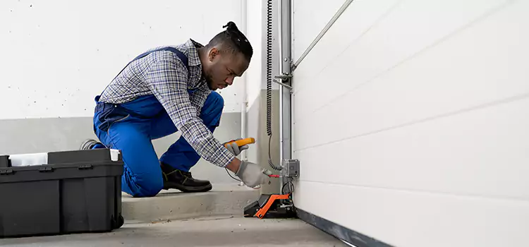 Expert Solutions for Every Garage Lock Need in Cloverleaf, TX