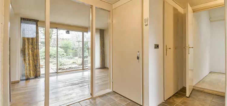 Why Choose Our Pocket Door Experts in Cloverleaf, TX?