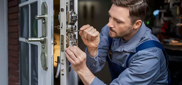 Residential Lock Installation Cloverleaf