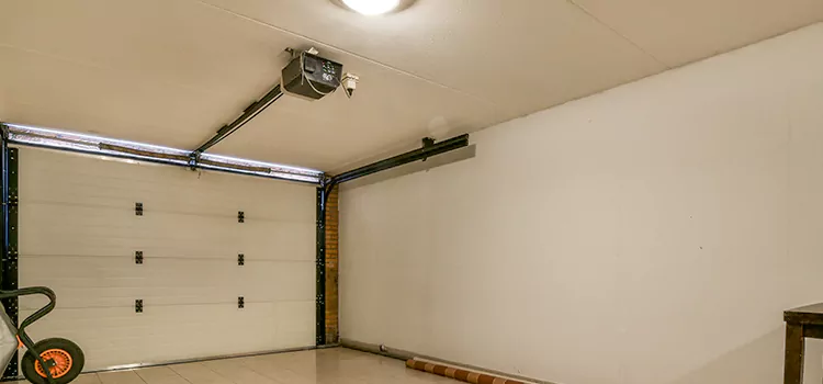 Top-Rated Garage Door Opener Installation in Cloverleaf, TX