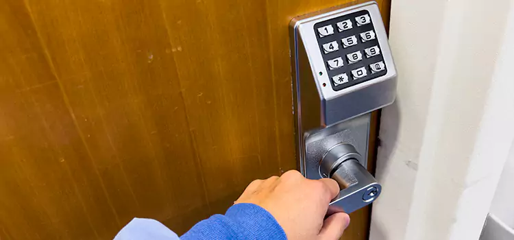 Why Choose Us for Your Keypad Lock Needs in Cloverleaf, TX?