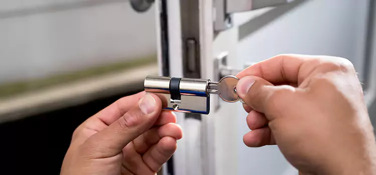 Lock Change Locksmiths Cloverleaf