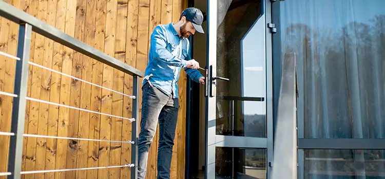 Patio Screen Door Installation Cloverleaf